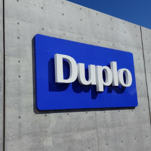 Duplo Sign